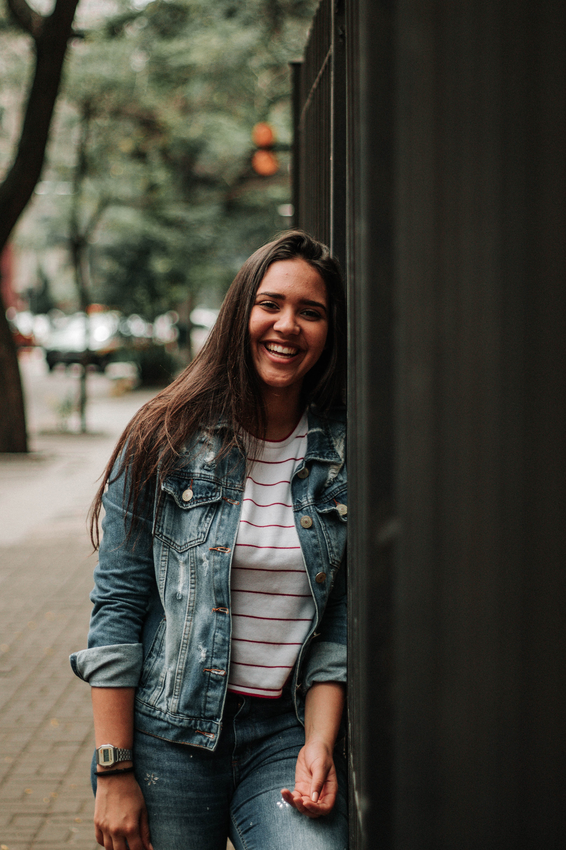 photograph-face-facial-expression-people-beauty-street-fashion-1569093-pxhere.com